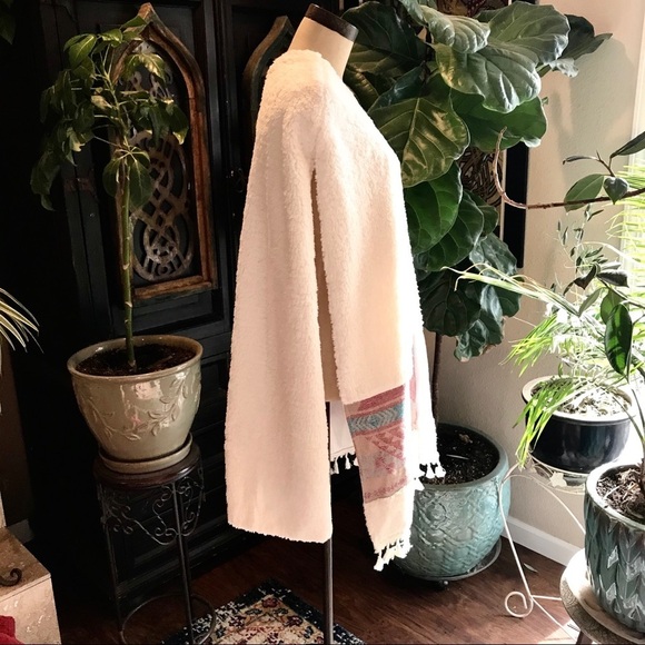 Hommage Trix Teddy Bear faux fur boho poncho - Picture 6 of 8